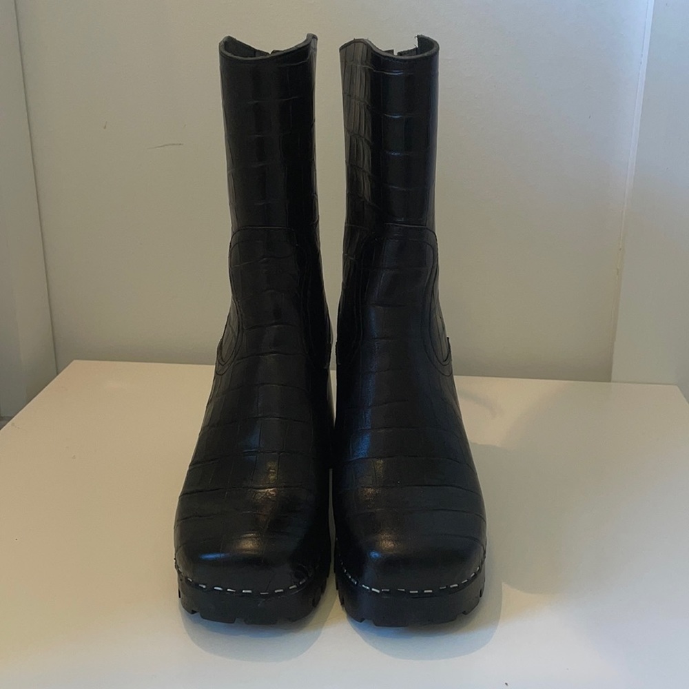 Swedish Hasbeens Black Croc-Embossed Platform Ankle Boots
